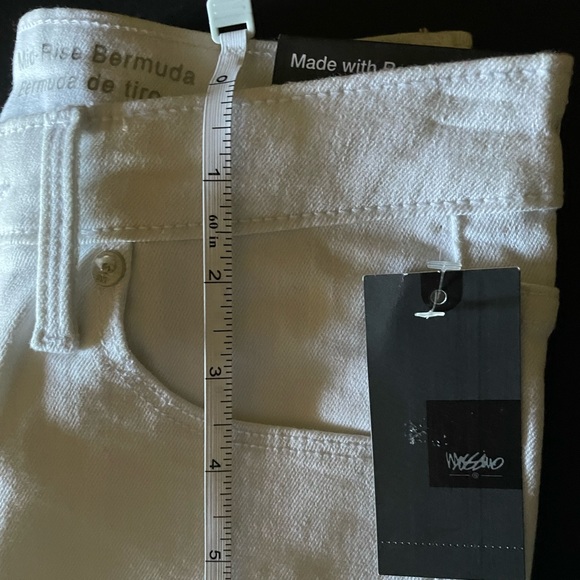 4/$15 Mossimo Supply Co. Women’s Size 00 24" Bermuda Shorts White - Picture 12 of 12